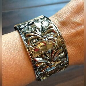 Vintage Embossed Silver Clamper Bracelet